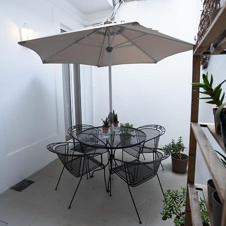 Downtown Porto Relaxed Apartment With Private Yard Luaran gambar