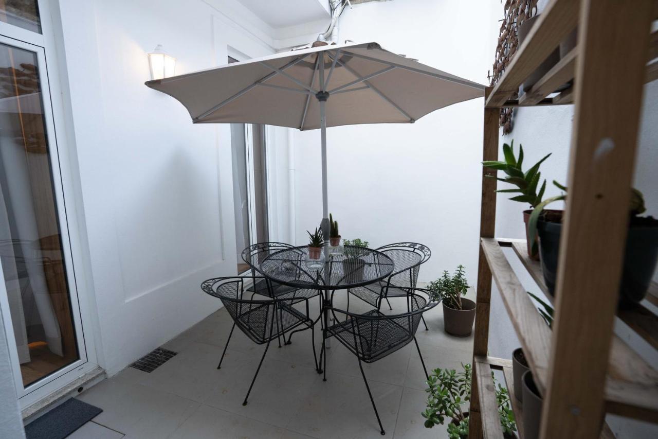 Downtown Porto Relaxed Apartment With Private Yard Luaran gambar